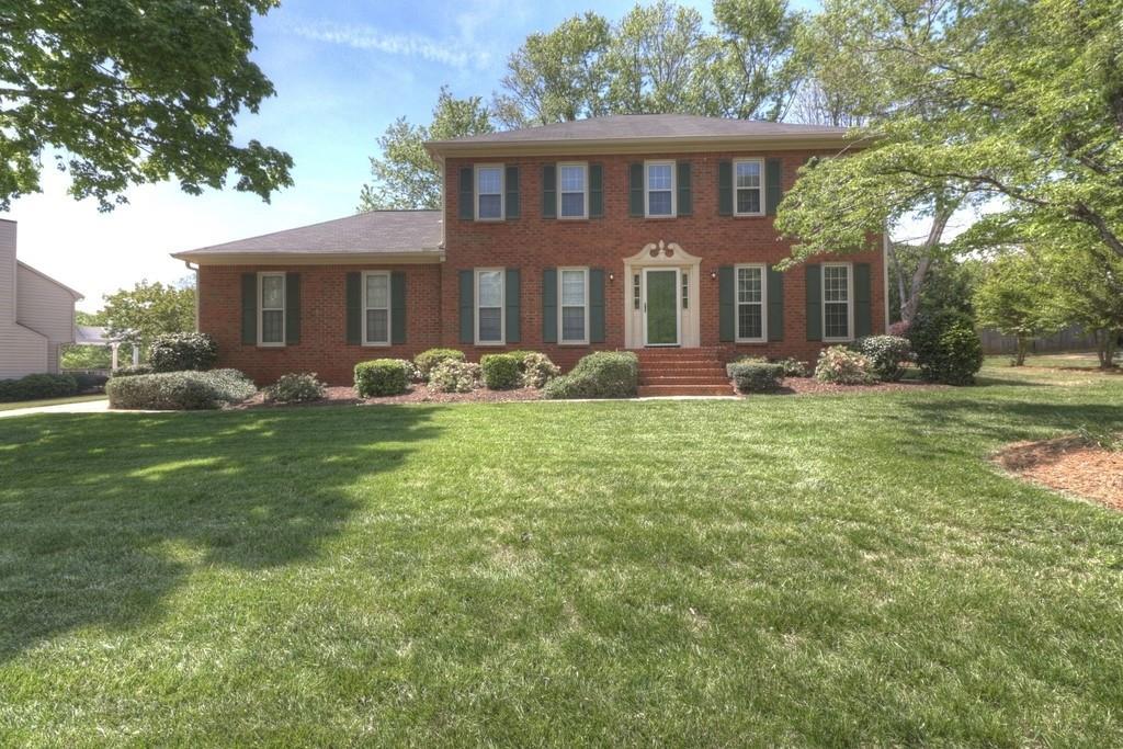 2491 Meadowglen Tr., Snellville, GA 30078