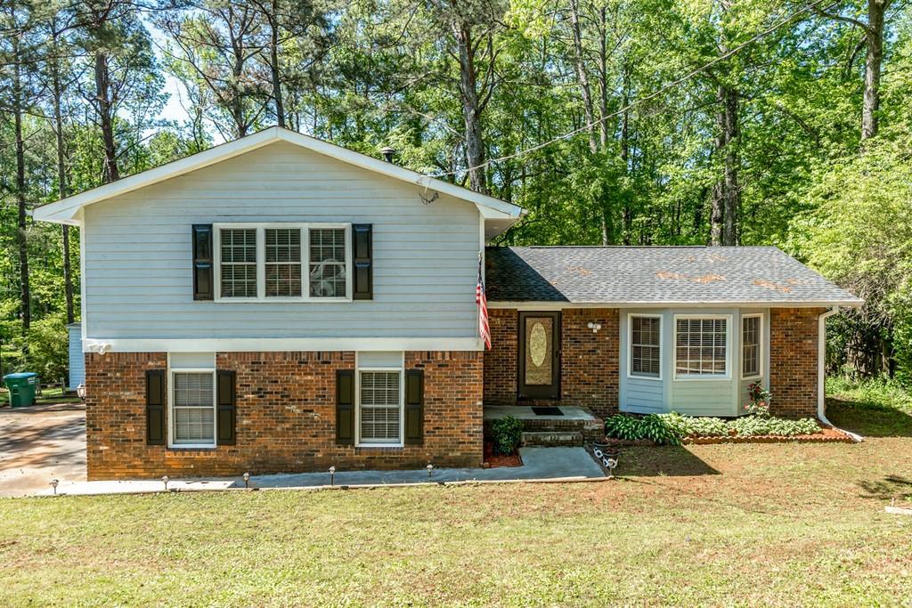 4008 Yellow Pine Dr., Lilburn, GA 30047