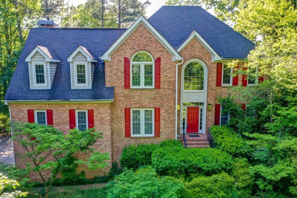 10370 Shallowford Rd., Roswell, GA 30075