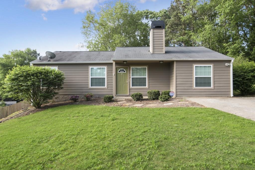 164 Apple Valley Dr., Woodstock, GA 30188
