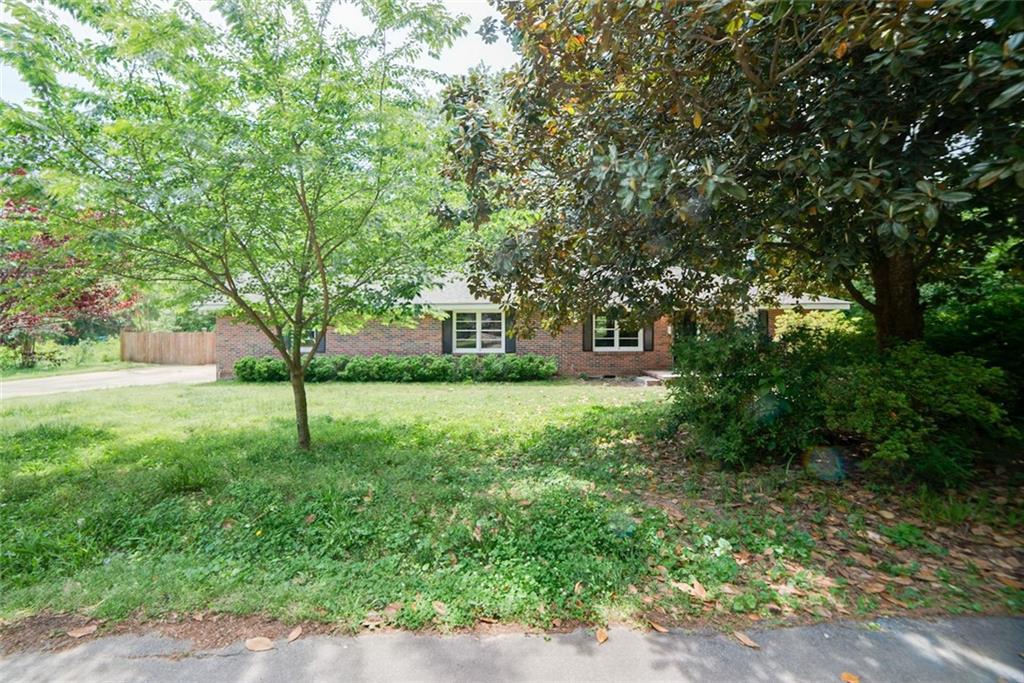 1167 Pineview Rd., Lilburn, GA 30047