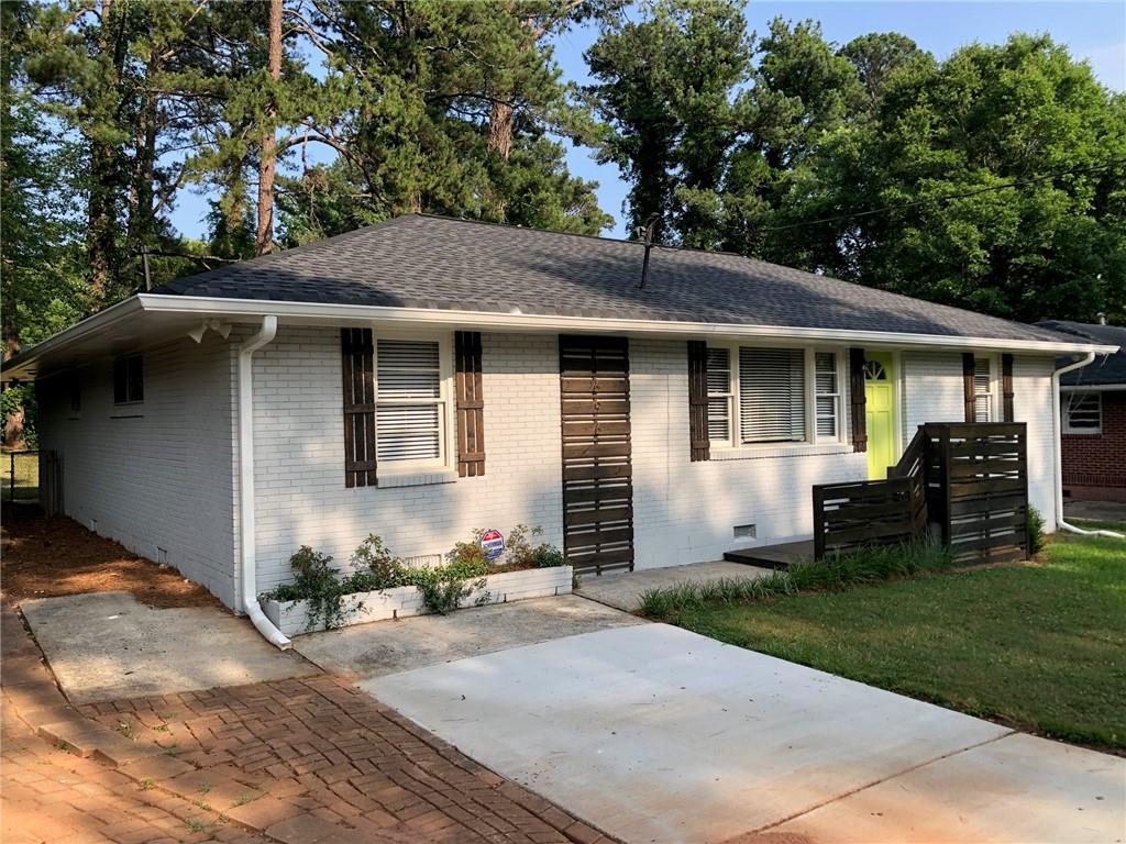 1696 Derrill Dr., Decatur, GA 30032