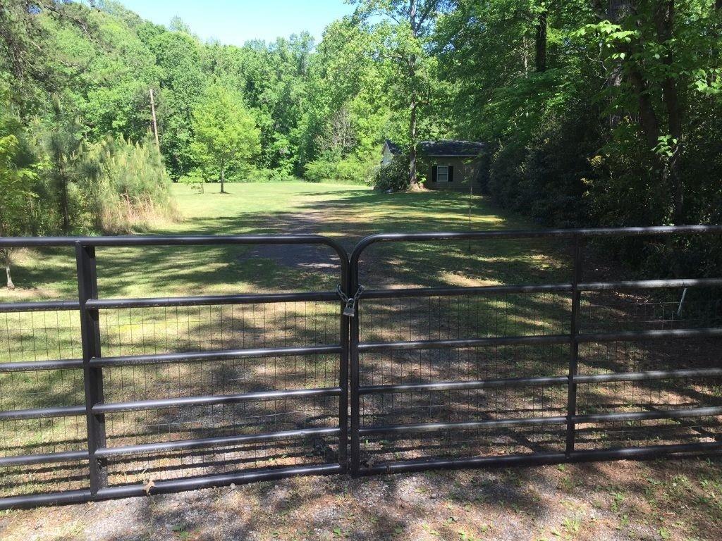 450 Ranchwood Tr., Woodstock, GA 30188