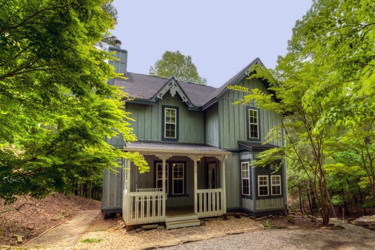 2868 Newport Dr., Ellijay, GA 30540