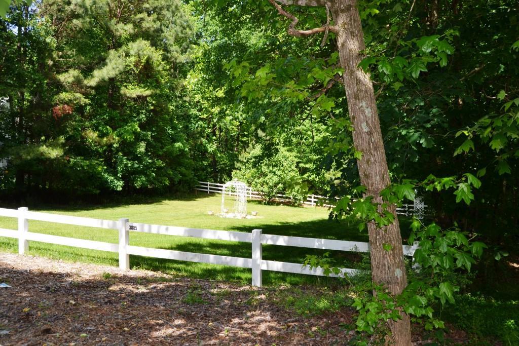 3885 Maple Wood Tr., Buford, GA 30518
