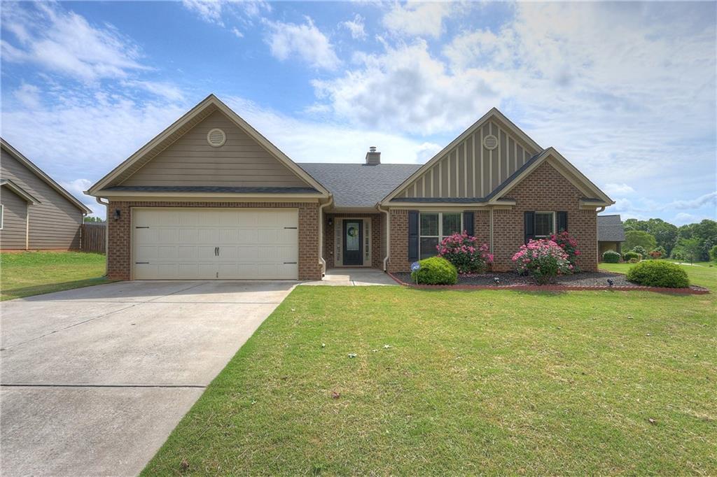 414 Lake Vista Dr., Jefferson, GA 30549