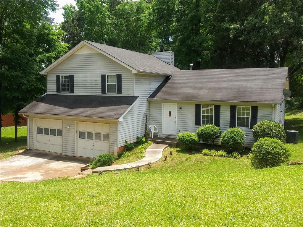 6715 Jojanne Ln., Lithonia, GA 30038