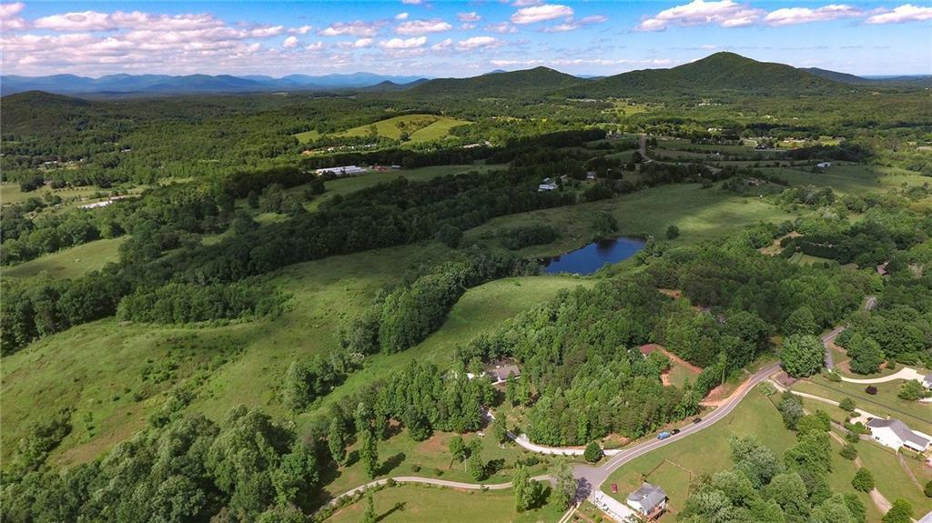 6482 Arrowhead Rd., Murrayville, GA 30564