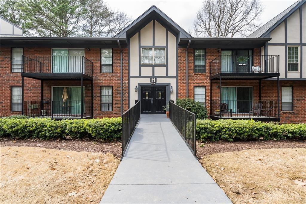 6851 Roswell Rd. #H20, Sandy Springs, GA 30328