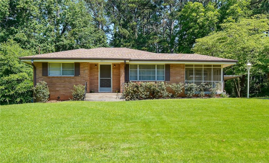 851 Lake Ct., Smyrna, GA 30082