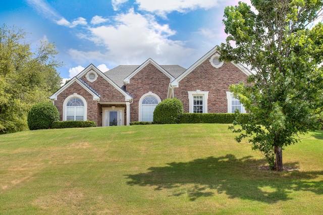 2466 Sky Valley Dr., Dacula, GA 30019