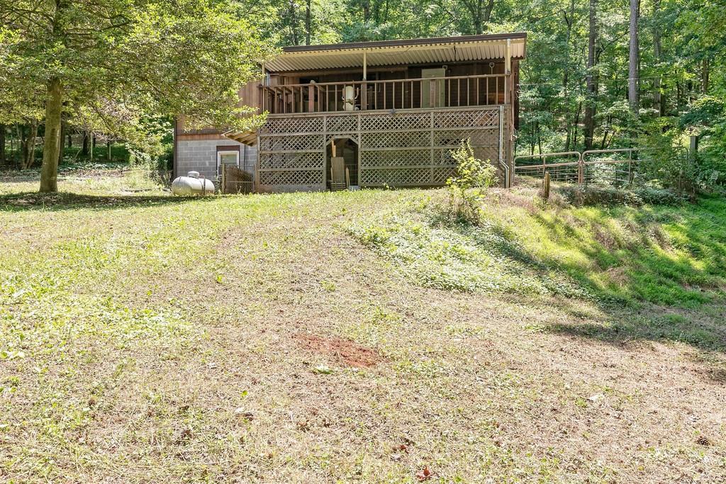 225 Garnet Ridge Rd., Hiram, GA 30141