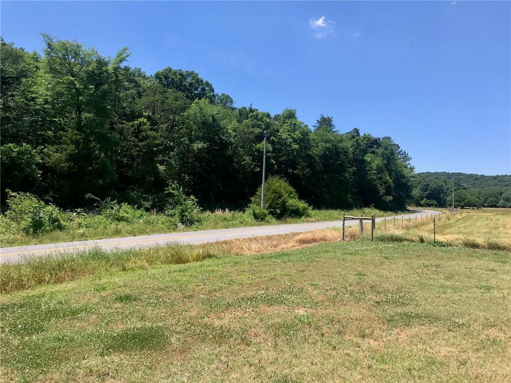 000 Dempsey Loop, Adairsville, GA 30103