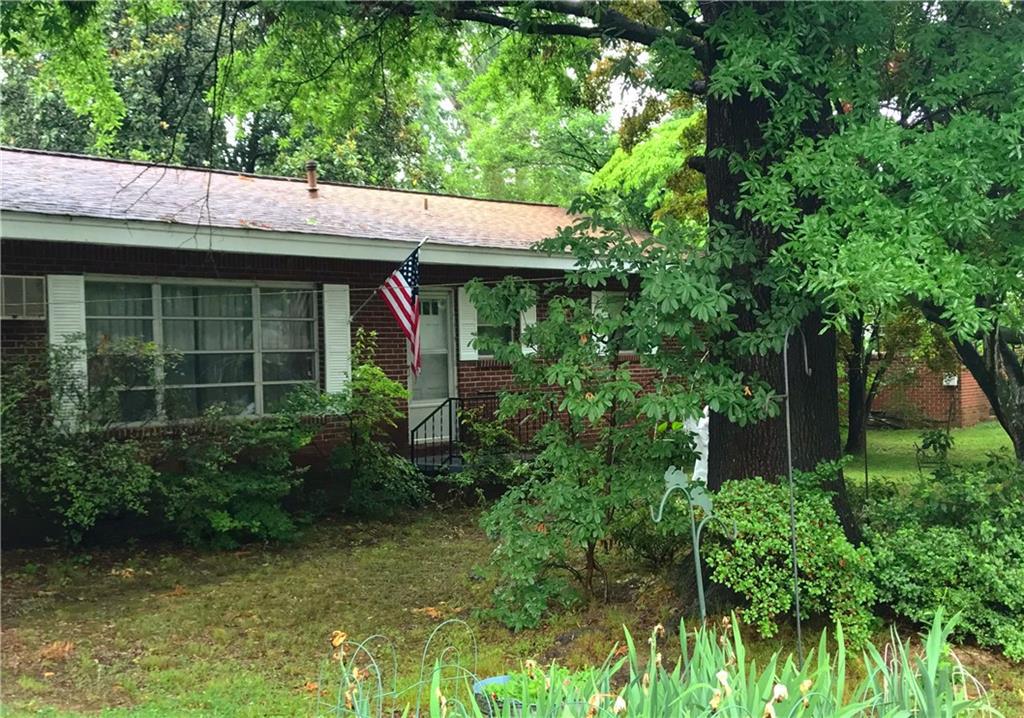 902 E May St., Calhoun, GA 30701