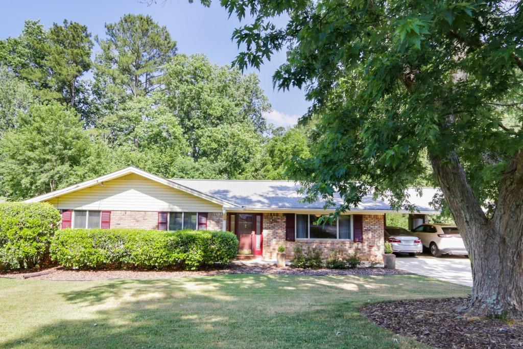 1318 Weston Dr., Decatur, GA 30032