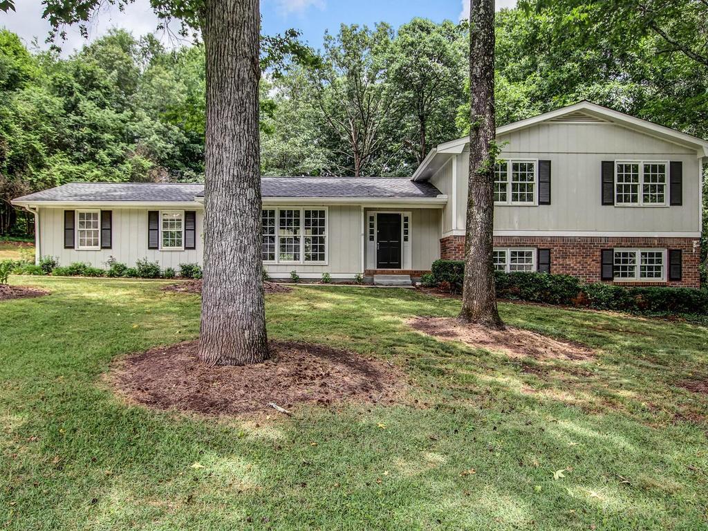 4013 Magnolia Ln., Buford, GA 30519