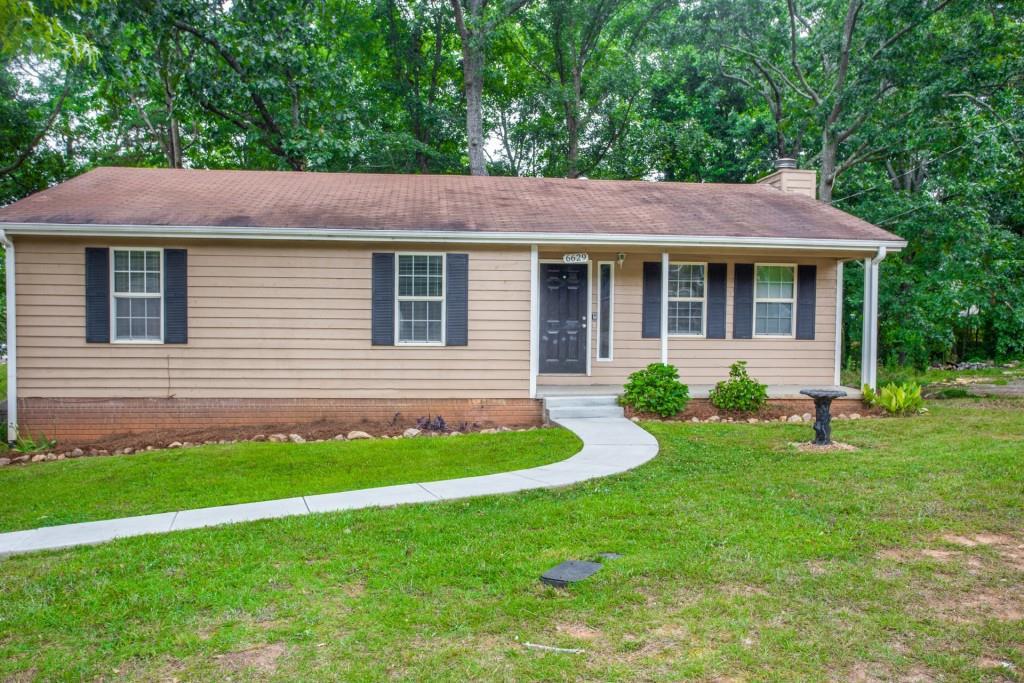 6629 Redwood Dr., Douglasville, GA 30135