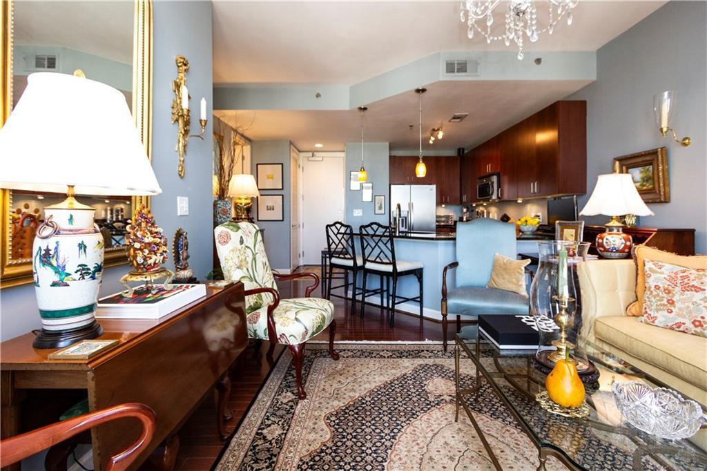 711 Cosmopolitan Dr. #701, Atlanta, GA 30324