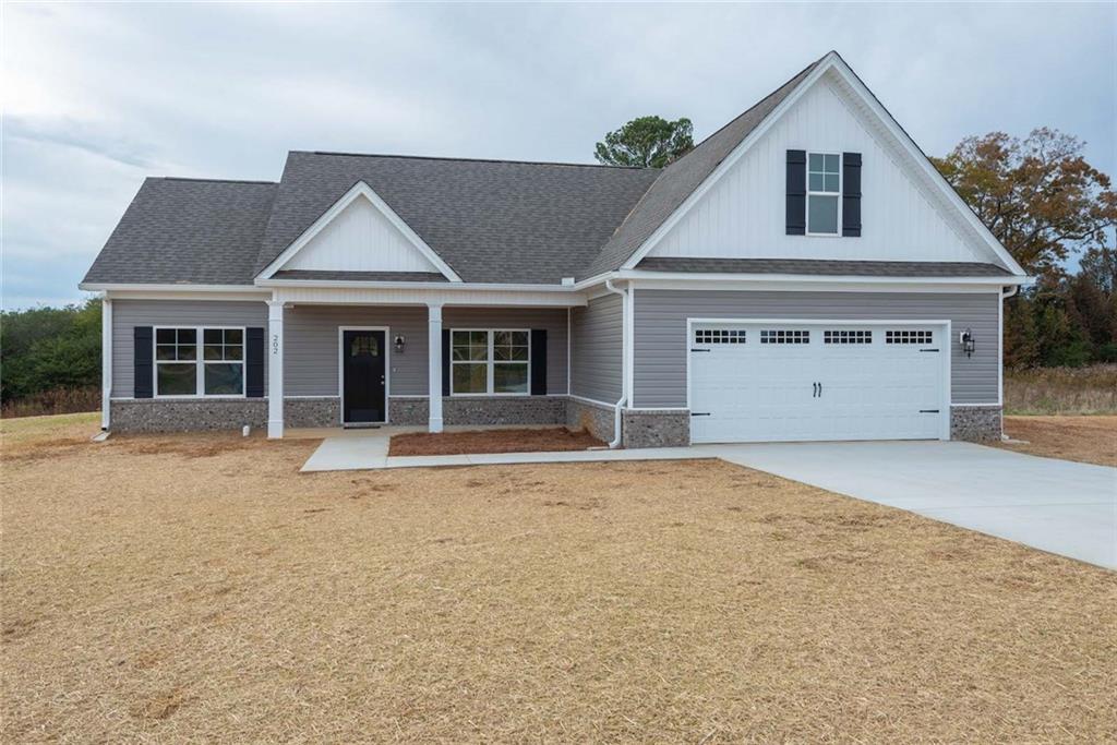202 Hurds Pathway, Calhoun, GA 30701