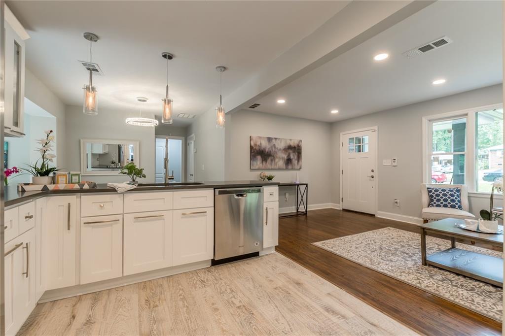 2975 Del Monico Dr., Decatur, GA 30032