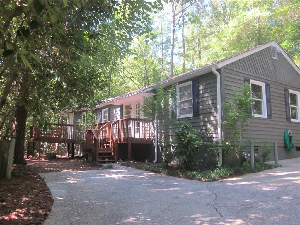 524 S Holly Springs Rd., Woodstock, GA 30188