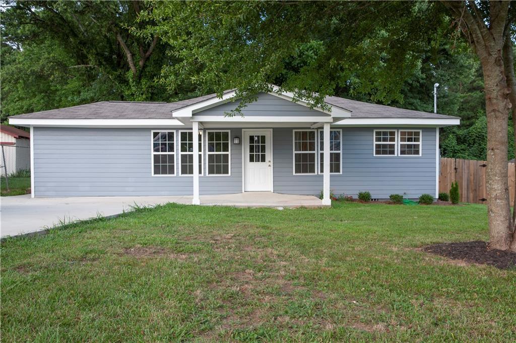 6084 Lights Ferry Rd., Flowery Branch, GA 30542