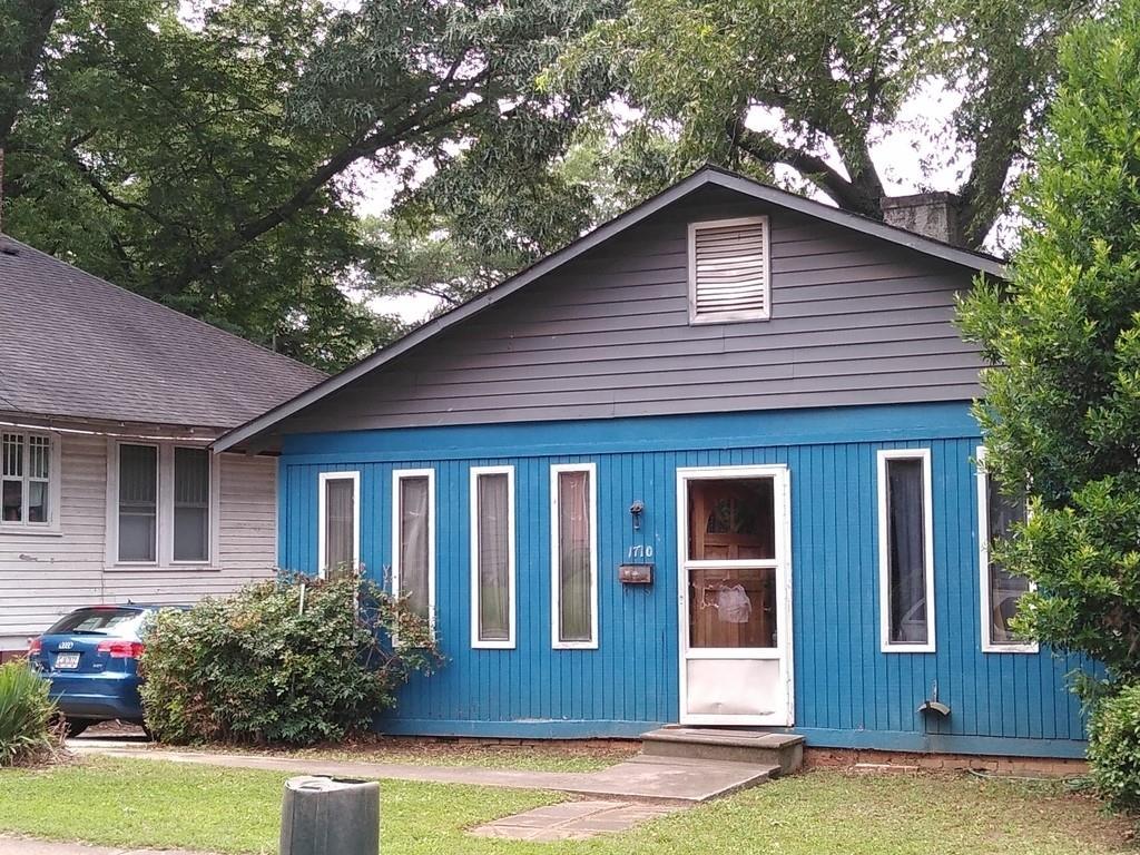 1770 Lyle Ave., College Park, GA 30337
