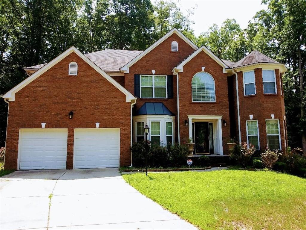 7627 Waterlace Dr., Fairburn, GA 30213