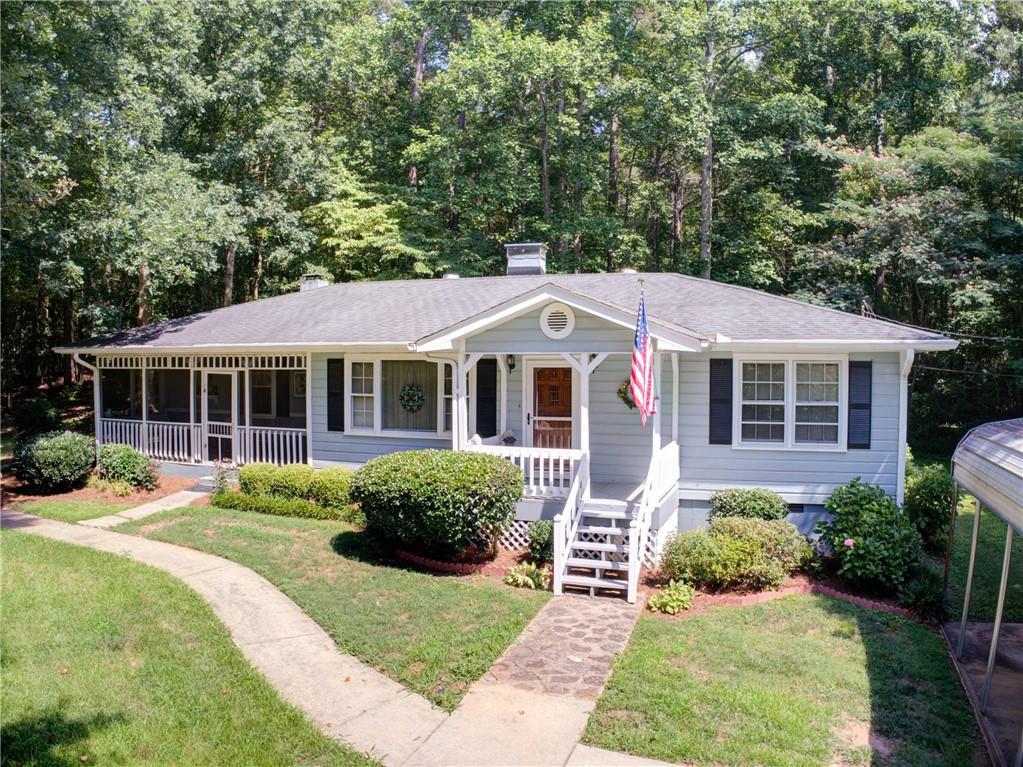 8200 Bow Tr., Woodstock, GA 30188