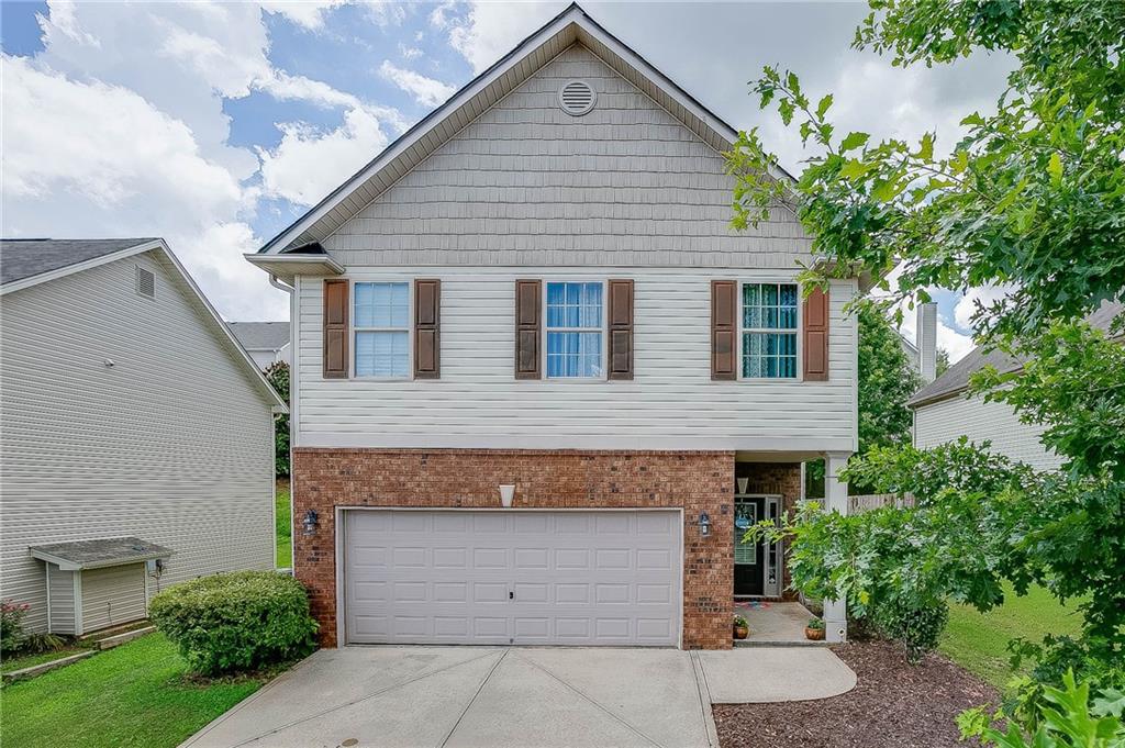 5820 Bradshaw Ct., Flowery Branch, GA 30542