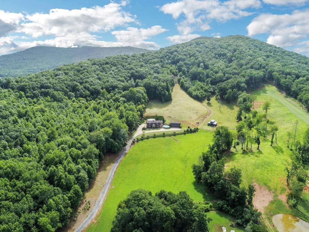 3088 Skitts Mountain Rd., Cleveland, GA 30528