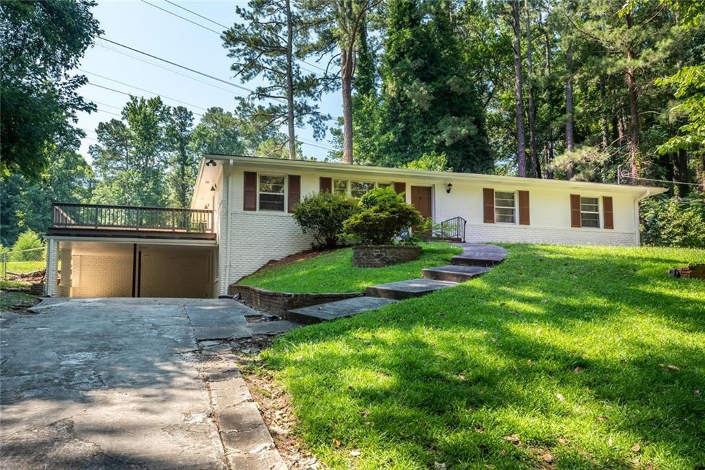 3100 Meadow Lark Ln., East Point, GA 30344