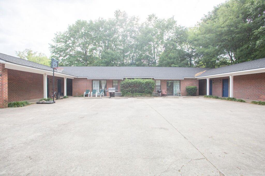 746 Cleveland St., Gainesville, GA 30501