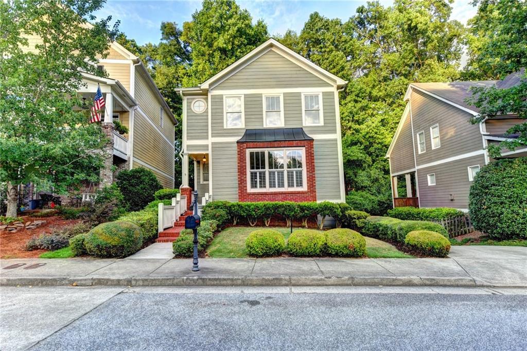 2189 Parkview Run, Atlanta, GA 30318