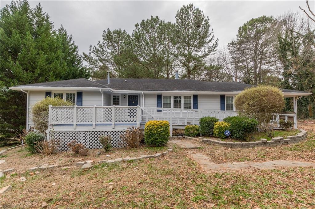5687 Redan Cir., Stone Mountain, GA 30088