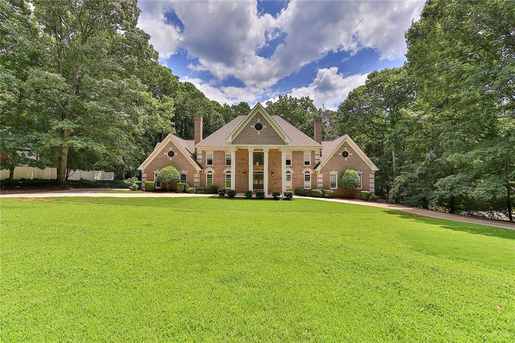 1839 Chedworth Ln., Stone Mountain, GA 30087