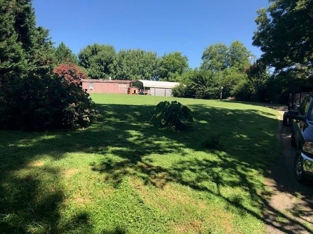 5231 Couch Rd., Flowery Branch, GA 30542