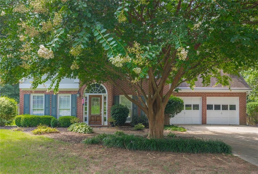 27 Troone Ct., Hiram, GA 30141