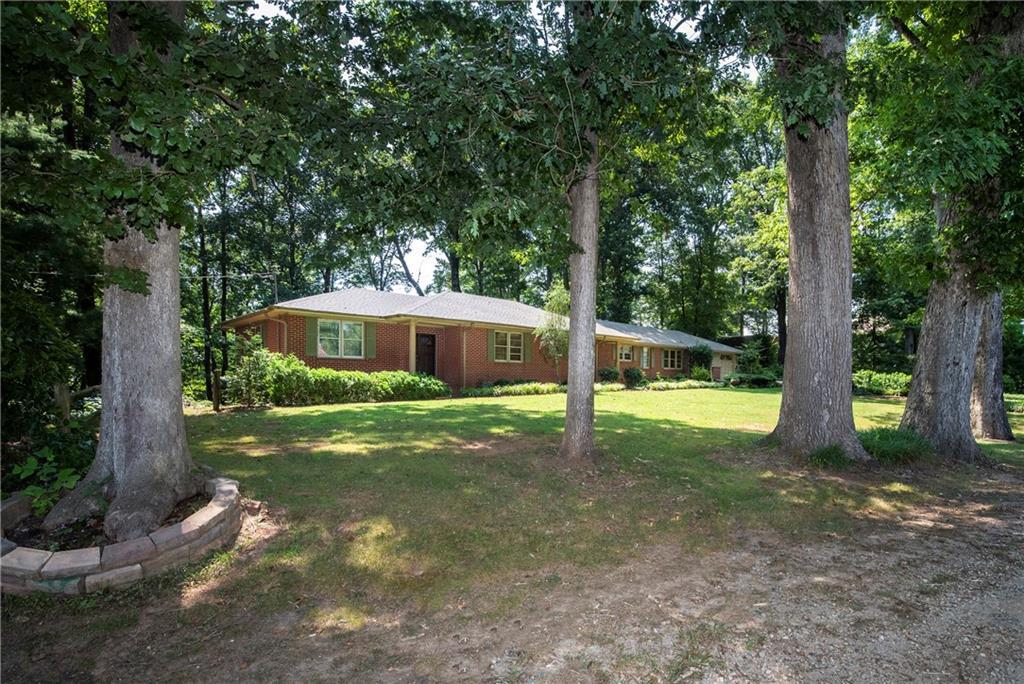 201 Westbrook Rd., Commerce, GA 30530