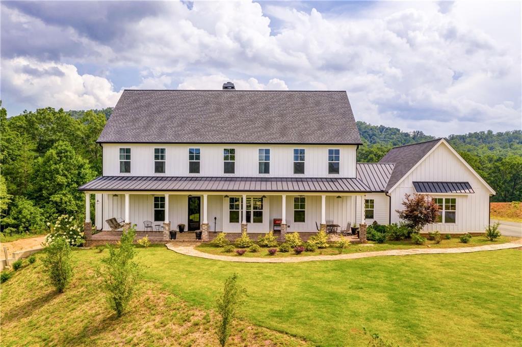 225 Rhodes Hill Farm Pl., Talking Rock, GA 30175