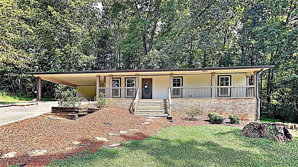 6216 Prince Ct., Douglasville, GA 30135