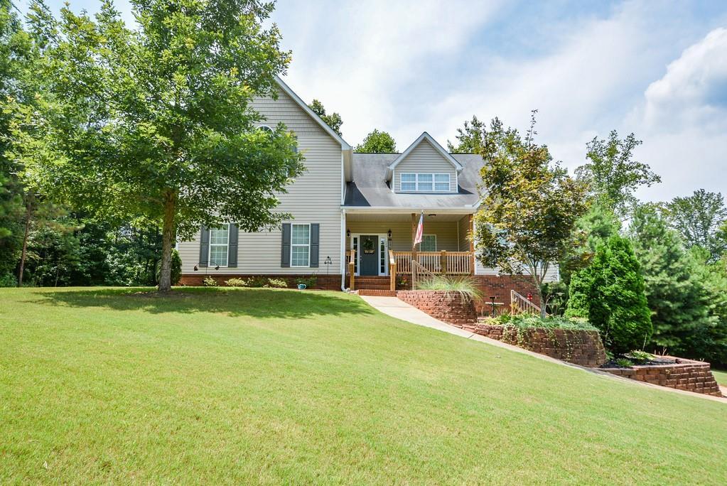 176 Oak Leaf Dr., Carrollton, GA 30116