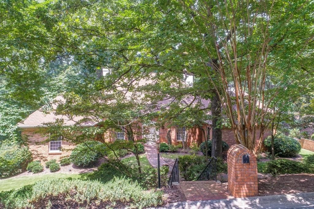 780 Burning Tree Dr., Marietta, GA 30067