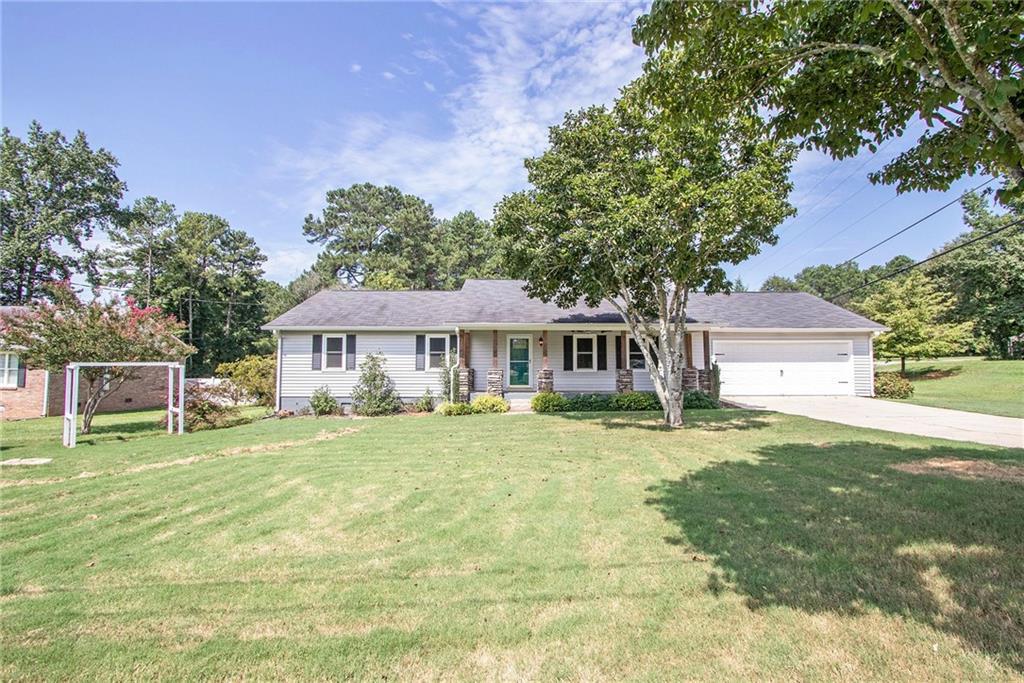555 Southmoor Cir., Stockbridge, GA 30281
