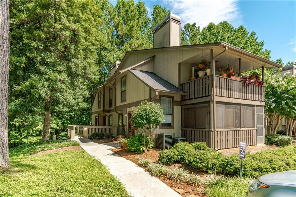 304 Woodcliff Dr., Sandy Springs, GA 30350