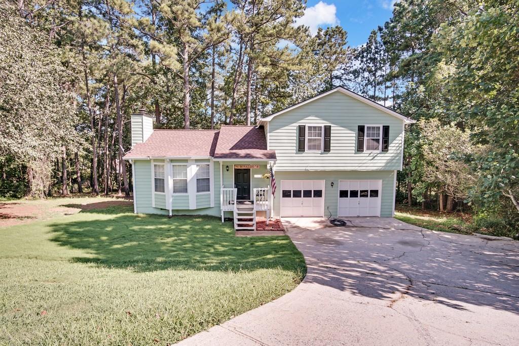 87 Jessica Dr., Hiram, GA 30141