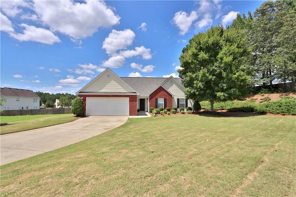 403 Rockingham Ct., Loganville, GA 30052