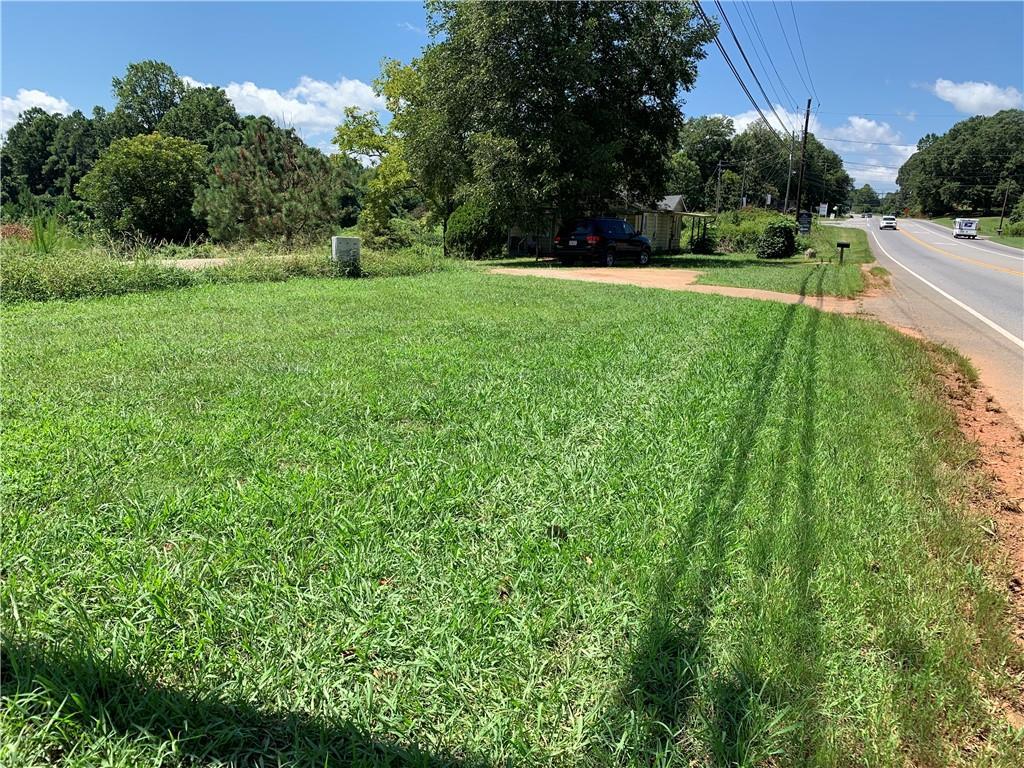 8446 Cumming Hwy., Canton, GA 30115