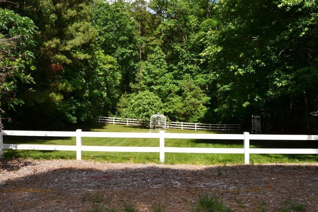 3885 Maple Wood Tr., Buford, GA 30518