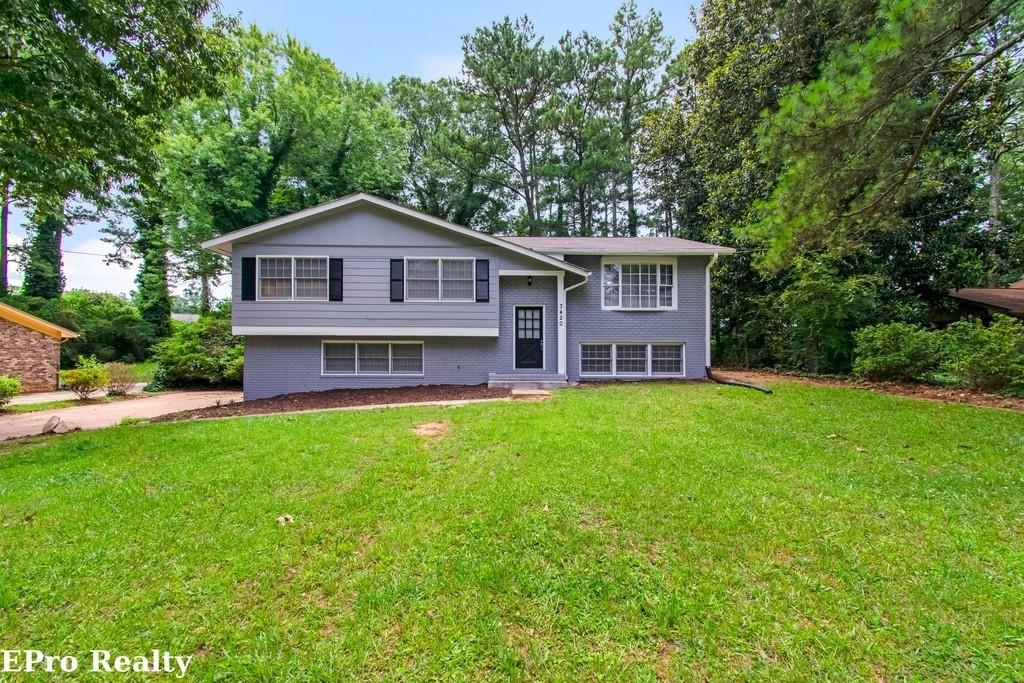 3420 Ravenwood Dr., Atlanta, GA 30349